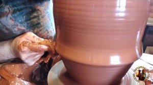 Гончарю банку большую для хранения лука.