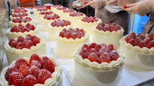 Клубничный торт, который продают по 1500 штук в день! 😍 Рождественский хит из Сондсу-дон