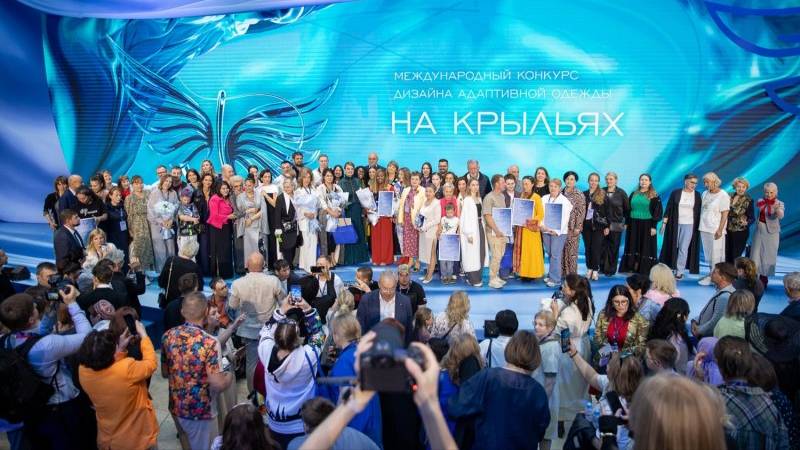 Донецкий протезный центр стал призером международного конкурса адаптивной одежды «На крыльях»