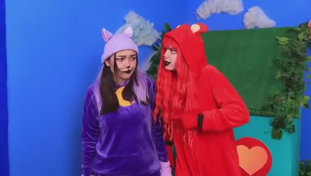 Мы построили АКВАПАРК SMILING CRITTERS дома! КЭТНЭП vs ДОГДЕЙ vs ХОППИ vs БОББИ из Поппи Плейтайм 3