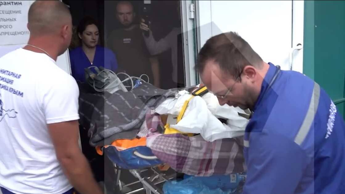 Зубкова транспортируют в больницу в Симферополе после нападения льва