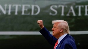 Трамп допустил возможность смены власти в Иране