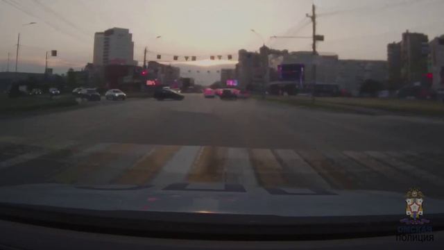 В Омске госавтоинспекторы оперативно доставили несовершеннолетнего с ожогами в больницу