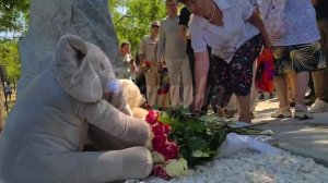 В память о погибших в теракте в Севастополе на пляже «Учкуевка» открыли часовню