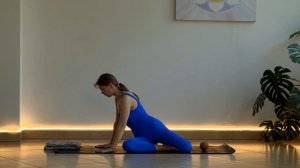 ЗАРЯДКА 7. Снимаем напряжение с тела массажными мячами.