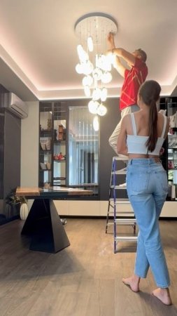 Монтаж каскадной люстры