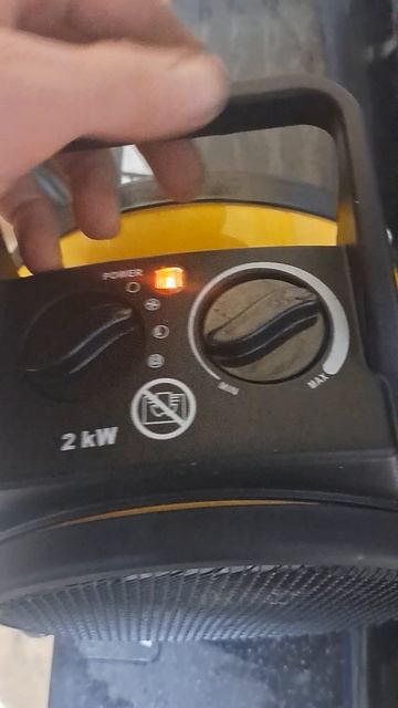 Обзор обогревателя Denzel 2kW #обогрев #тепло  #зима смотреть онлайн