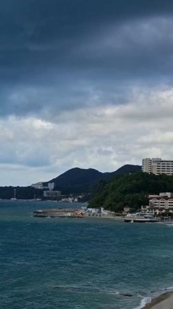 Над морем в Туапсе замечено сразу несколько смерчей
