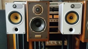 Bowers Wilkins 685~Onkyo  Liverpool 500ll (battle)