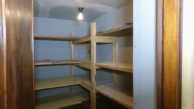 Продаётся двухэтажный дом на берегу пруда в поселке Нижний Уфалей Челябинская область
