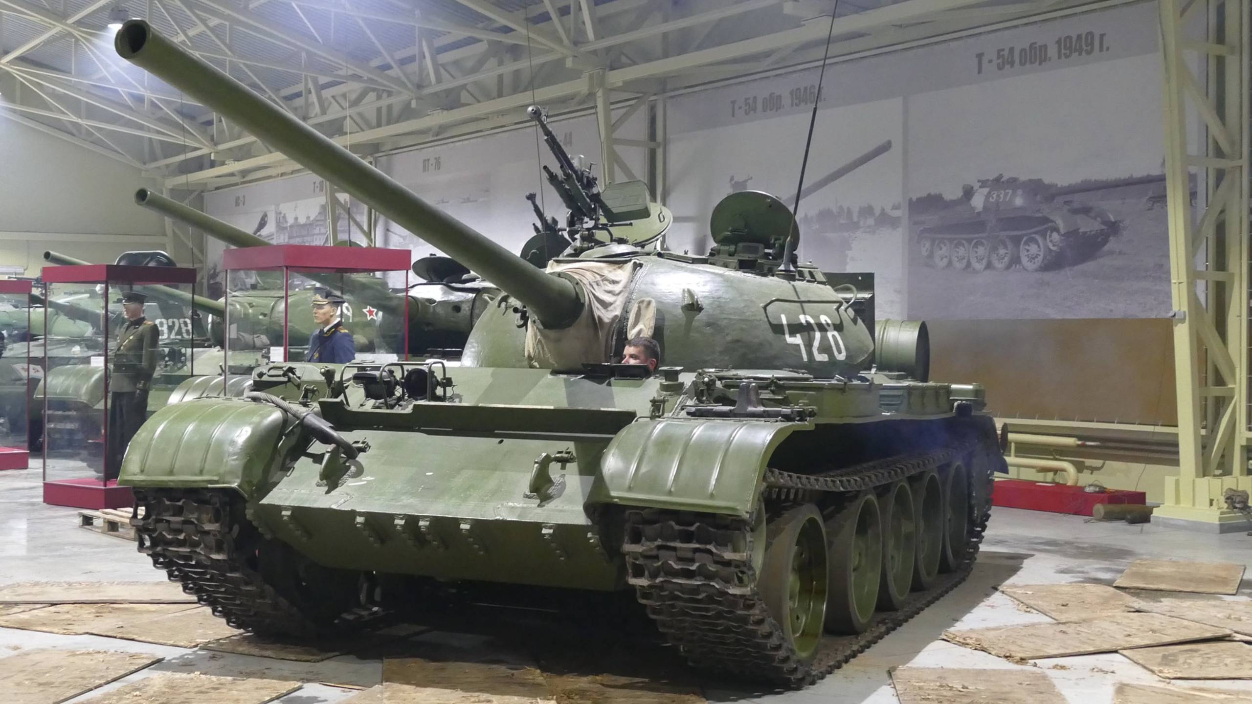 Перемещение танка Т-54 обр.1949 года, Музей отечественной военной истории, 6 сентября 2022