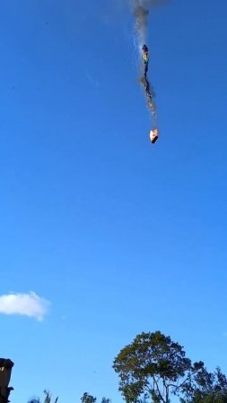 На юге Бразилии упал воздушный шар — 8 человек погибли Воздушный шар с 21 пассажиром на борту.