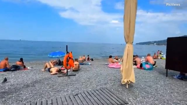 Крым Ялта пляж Приморский сегодня 23 июня 2025. Какая погода в Крыму сейчас, обстановка на море