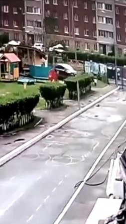 Осторожно за рулём танкист