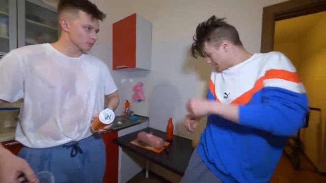 BRUNOЭКСТРЕМАЛЬНЫЕ ПРАНКИ НАД ДРУГОМ  месяц пранков смотреть онлайн