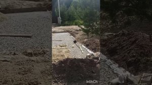 Парковка своими руками в частном доме. Кладём брусчатку.