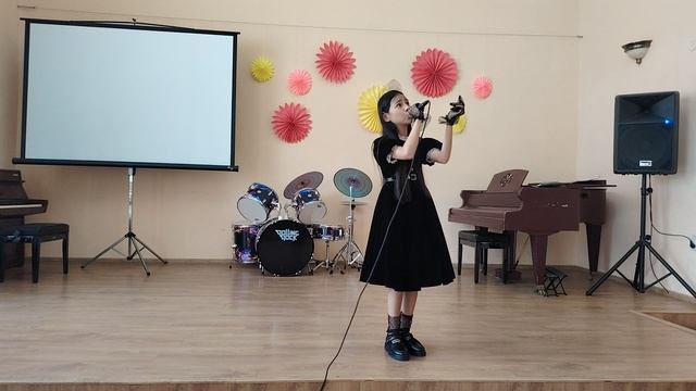Сафиуллаева Эвелина - Тучи в голубом