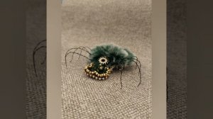 Брошь ручной работы продаю по цене материалов