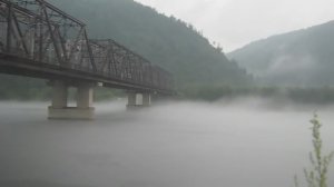 Сильный туман на реке Енисей.