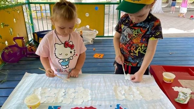 Коллективная аппликация «МояРоссия» группа «Цыплятки»