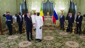 В Москву с официальным визитом прибыл президент переходного периода Республики Мали