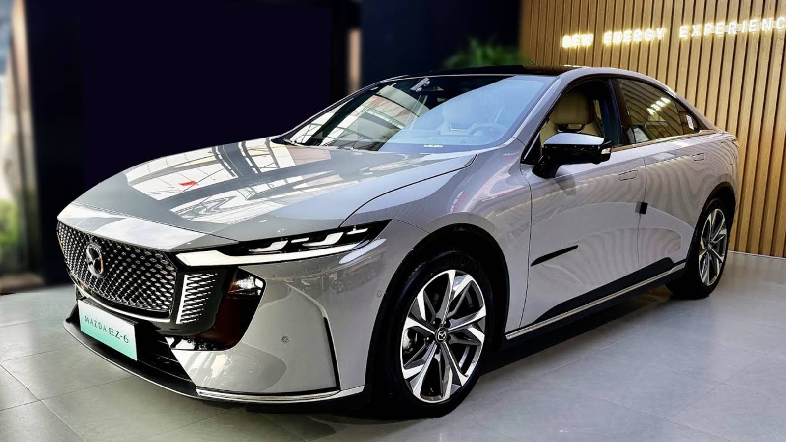 Новый Mazda EZ-6 обзор гибридного седана из Чанган!