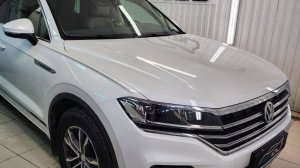 Volkswagen Touareg - комплексное бронирование кузова полиуретановой плёнкой, тонировка стекол