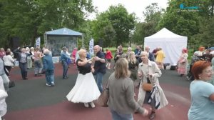 В Петербурге возродили танцевальную традицию городских веранд под открытым небом