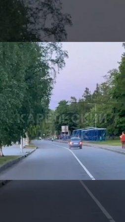 ГОНЩИК НА НАБЕРЕЖНОЙ