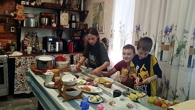 ИДУТ ДОЖДИ 🌼ГУСЯТА РАСТУТ БЫСТРО🌷🐐!