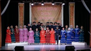 "Вы казачки, да казачки".
Слова и музыка народные.