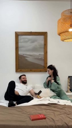 #жена # муж жена 
Развлекают мужа