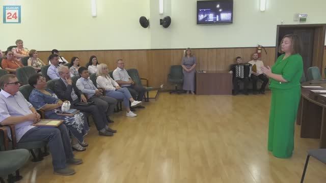 Мэрия Абакана поздравила городских врачей с профессиональным праздником
