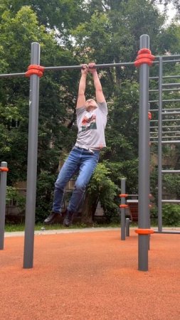 Pull ups one hand