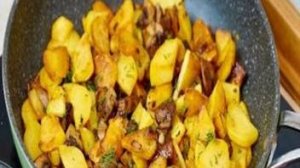 ВКУСНЯТИНА! Жареная картошка с Шампиньонами на сковороде!