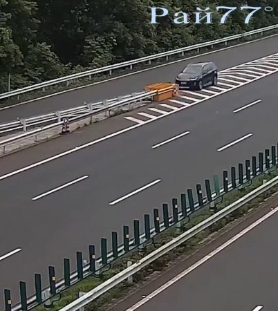 Водитель пережил сокрушительное столкновение с барьером в салоне своего автомобиля