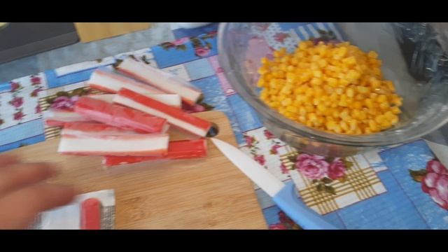 ДЕЛАЕМ ДЕЛА НА ДАЧЕ//ГОТОВИМ ВКУСНЫЕ СОСИСКИ,НА МАНГАЛЕ//