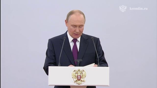«Орешник» очень хорошо себя  зарекомендовал в боевых условиях, заявил Владимир Путин .