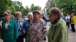 250622 песня Спустилась ночь над засыпающими клёнами Взошла луна над засыпающей парк ПКиО город Орёл