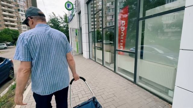 Многоуровневая ПРОБЛЕМНАЯ ПАРКОВКА! Наша- не НАША! #краснодар #парковкамашины