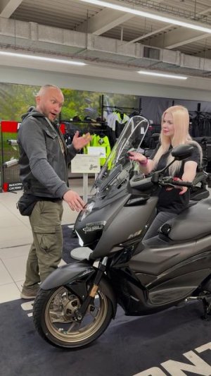 Максискутер ZONTES 350M – это про технологии и стиль, которые сочетаются с комфортом и дерзость