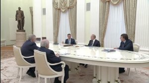 «Воссоединения не было»: Мединский объяснил, почему Крым — не подарок, а история переписана