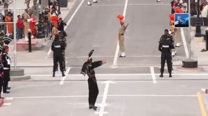 Церемония спуска флага прошла на границе Вагах 14 августа 2019 года (uu)