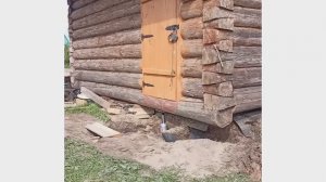 выравнивание бани, установка бани на блоки. Сыктывкар