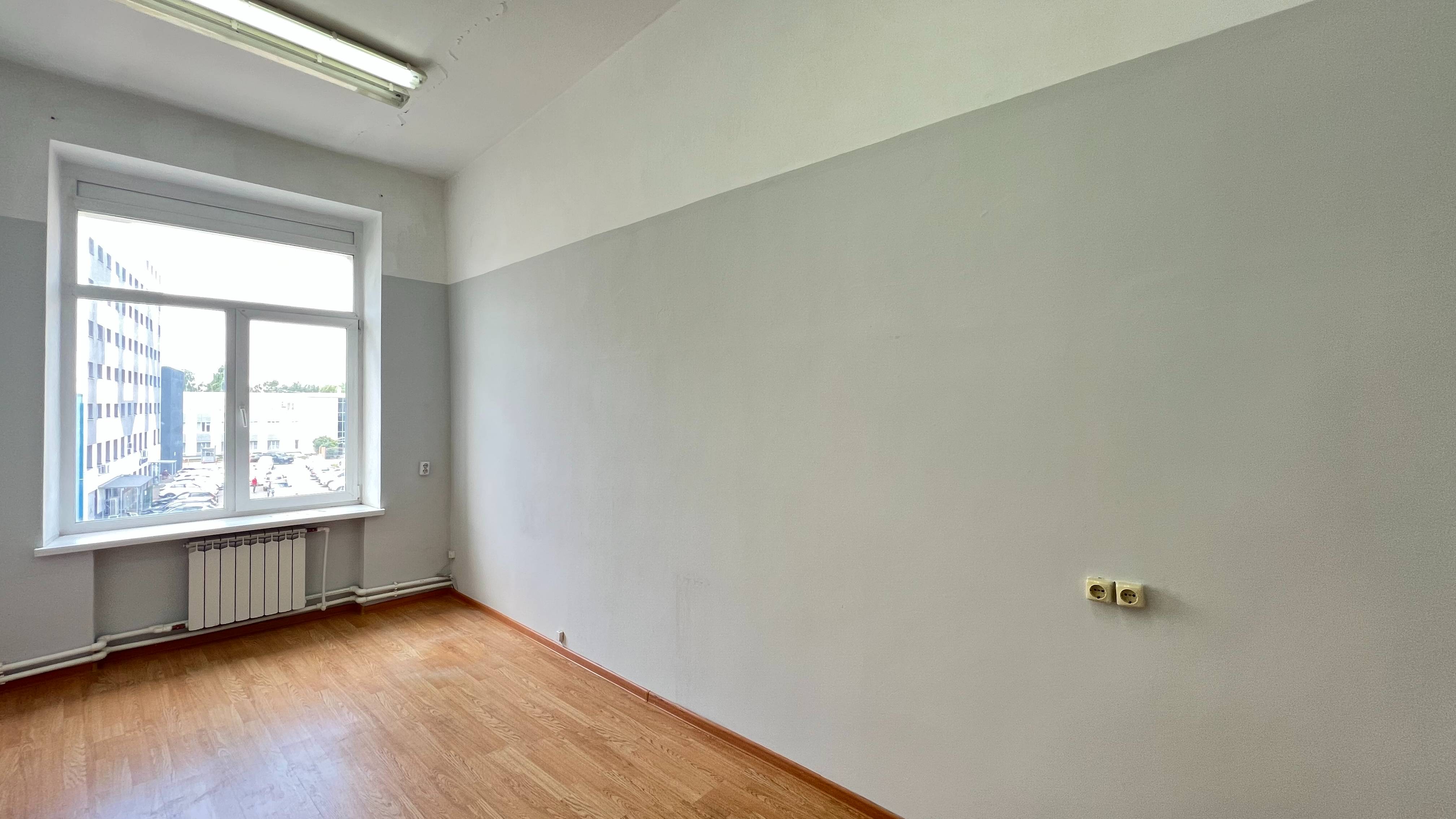 Аренда офиса 16,5 м2 на 3-м этаже Гафури,50 корп.1
