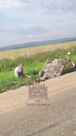 Жесткое ДТП произошло по дороге из Элиты. Две машины улетели в кювет