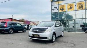 Toyota Isis, 2005 год