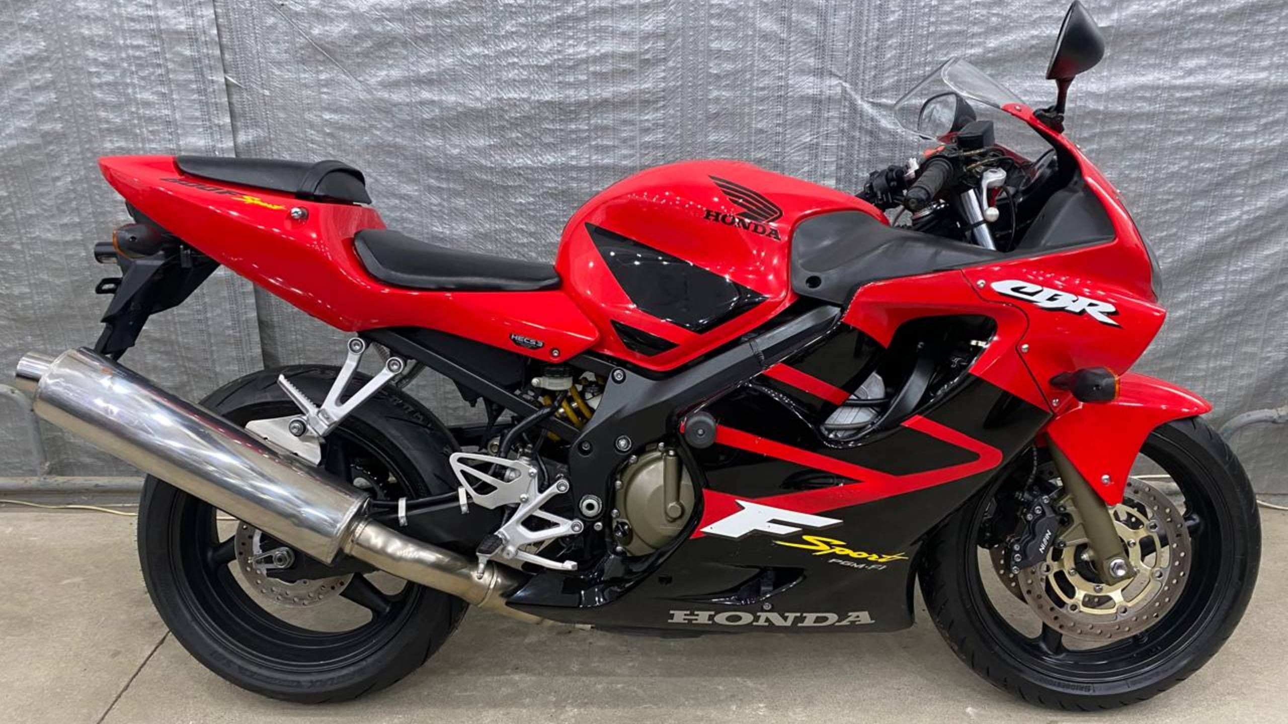 Осмотр Honda CBR600F4i Sport (2001)