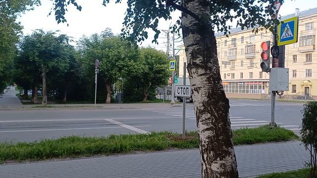 Тихий город на рассвете. Прогулки без повода