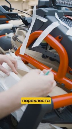 Почему остаются зазоры при оклейке?